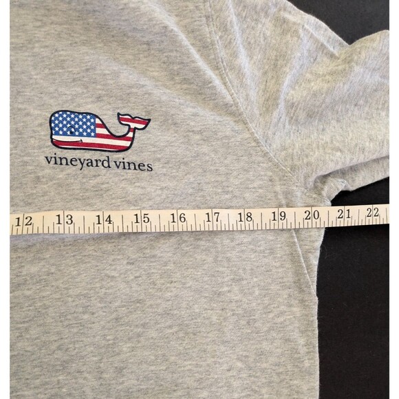 Vineyard Vines Edgartown Gray Women's SM Lightweight Flag Whale Hoodie - Picture 6 of 7